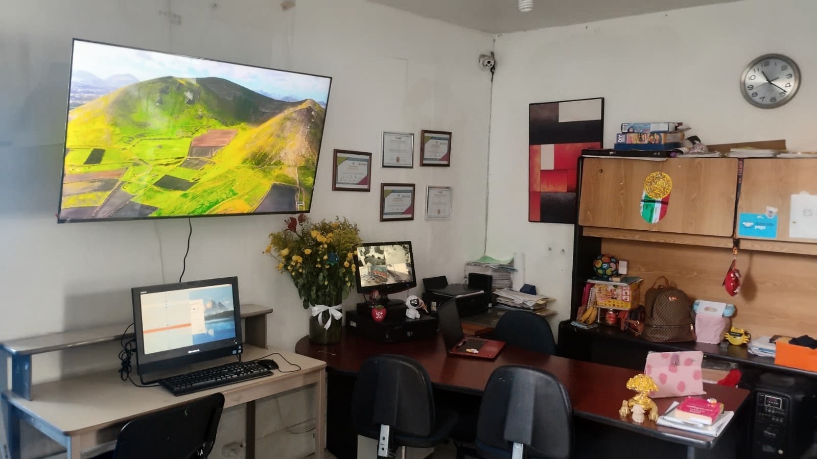 Área de atención y recursos académicos